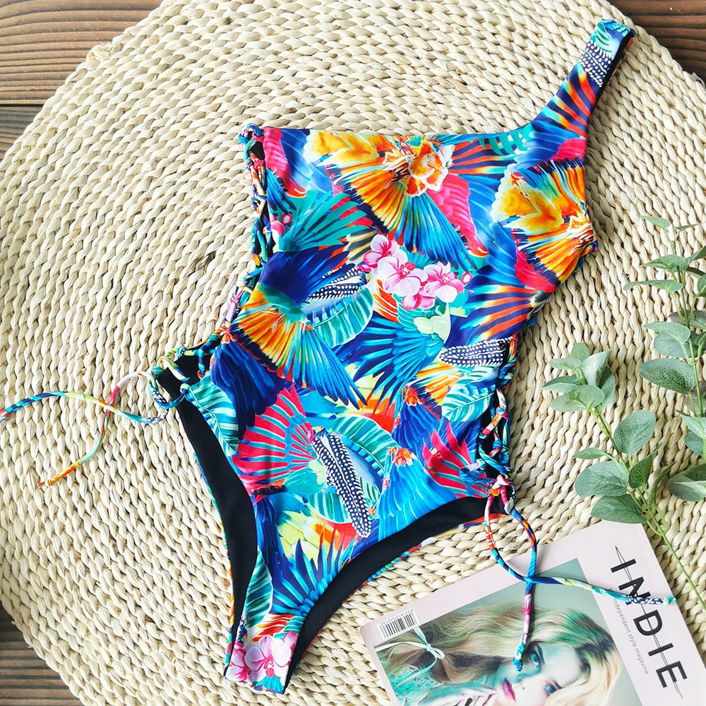 European And American New Style Printed One-shoulder Swimsuit