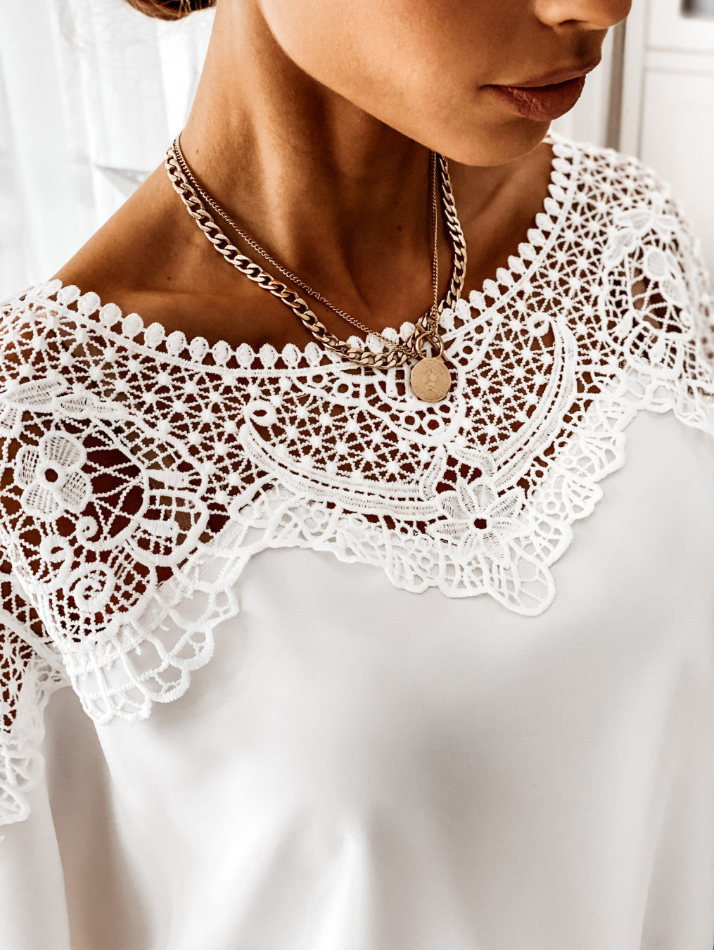 Long Sleeve Lace And Lace Blouse Woman