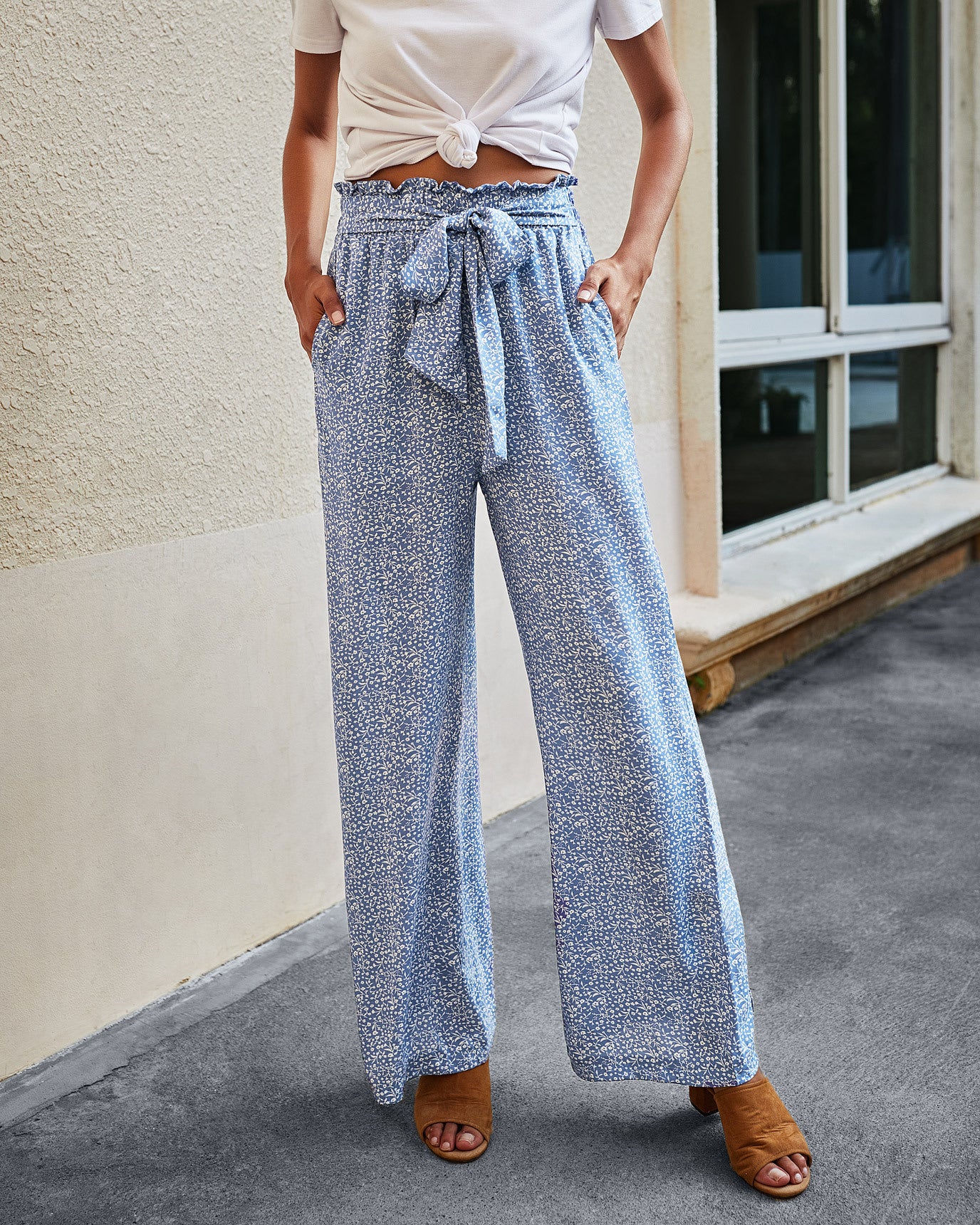 Women's Fashionable Leopard Print Lace-up Wide-leg Trousers