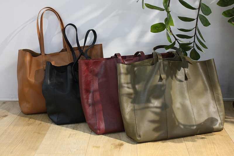 Large-capacity leather handbag