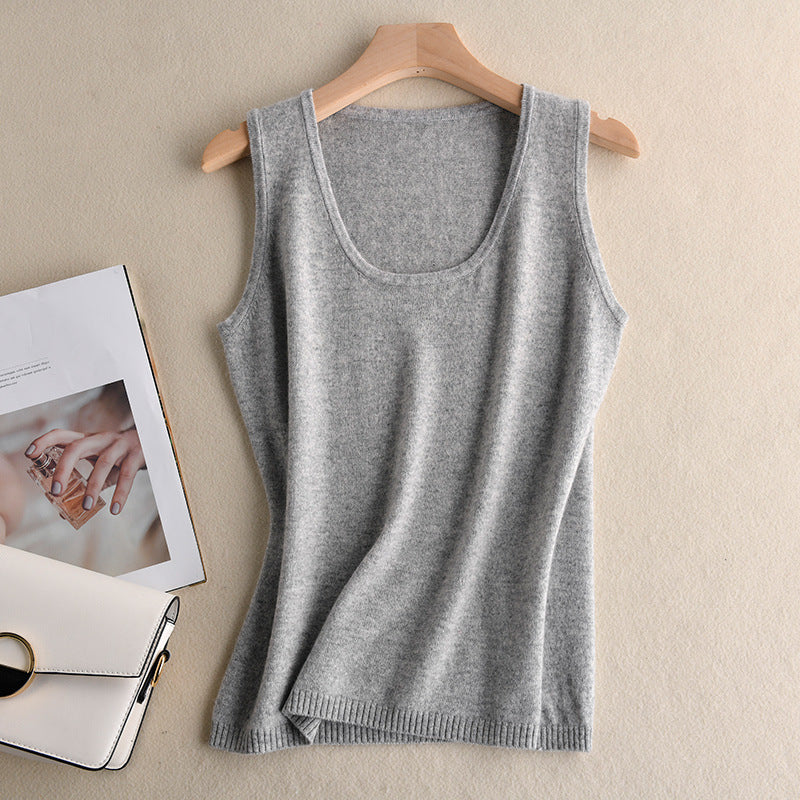 Solid Color V-neck slim fit Tank top