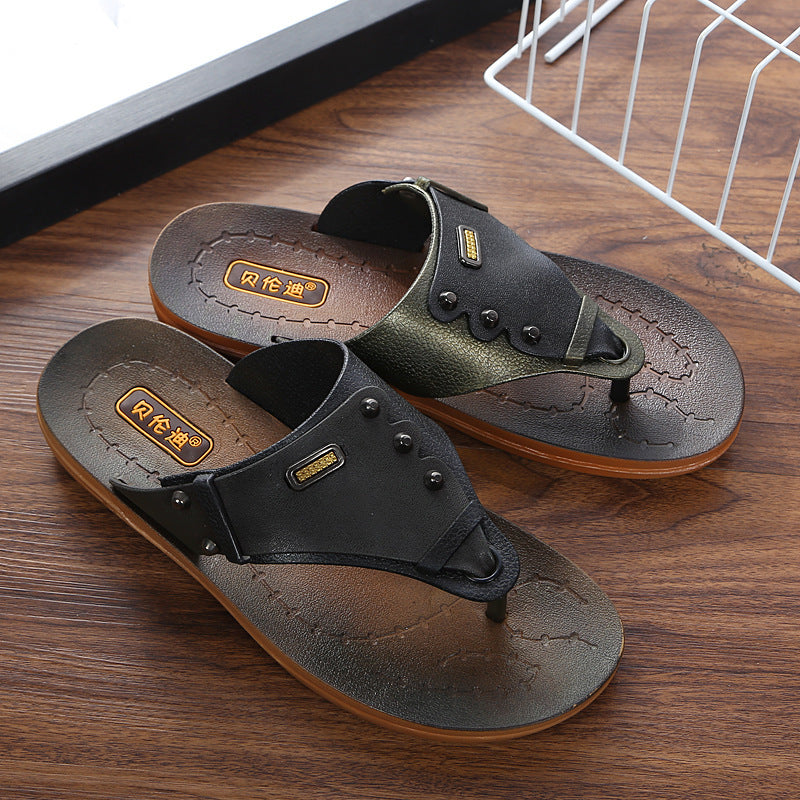 Men wear breathable flip-flops