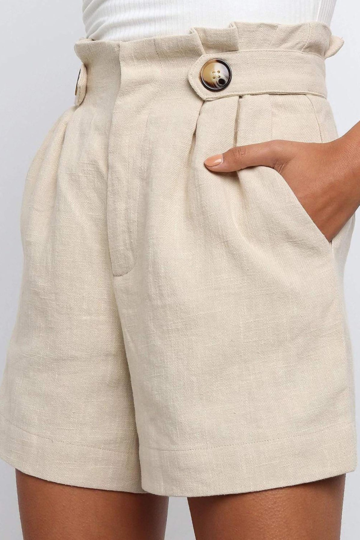 Loose cotton and linen wide-leg shorts