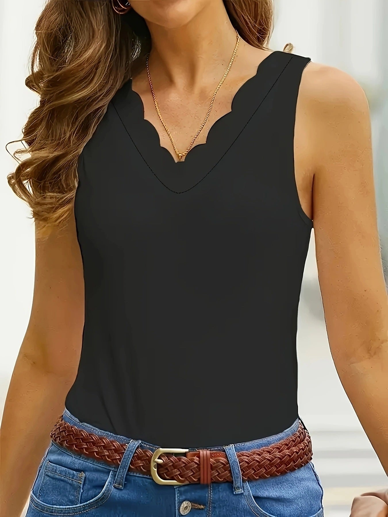 Women's Solid Color Sleeveless Wave Vest