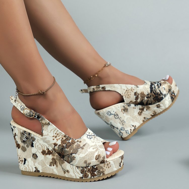 Plus Size Wedge Sandals European And American Fashion Embroidery Height Increasing