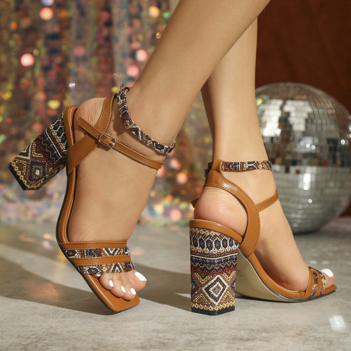 European And American Ladies Vintage Weave Style Square Toe Chunky Heel Sandals