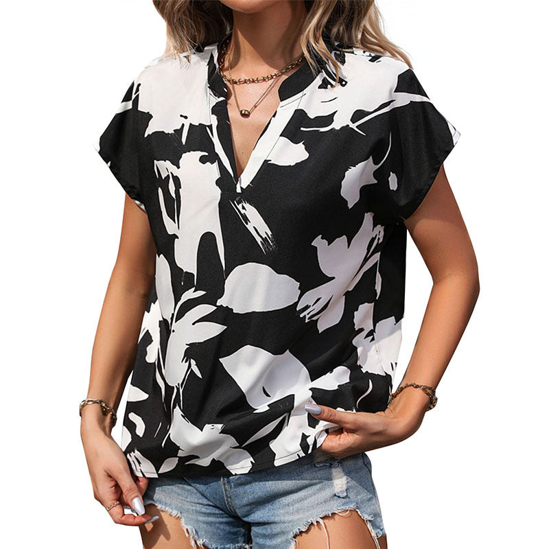 Women's Contrast Color Black And White V-neck Shirt