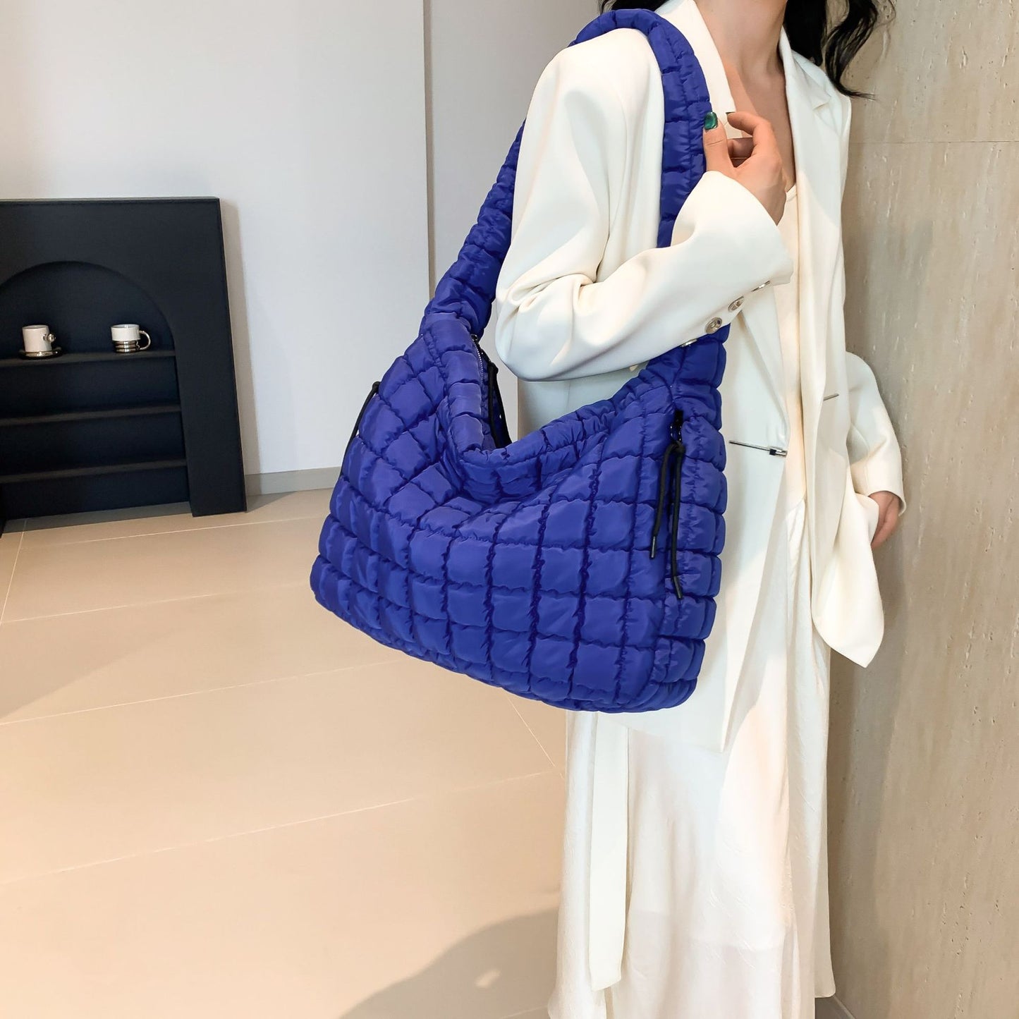 Women's Fashion Shoulder Crossbody Large Capacity Handbag Pleated Cloud Bag