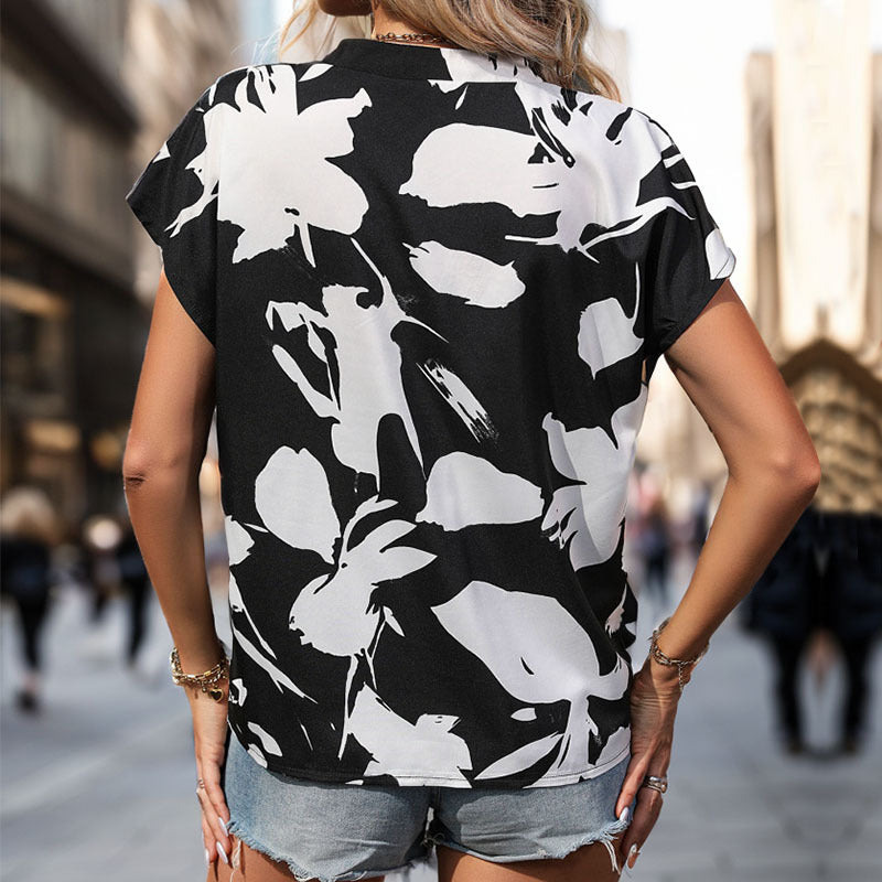 Women's Contrast Color Black And White V-neck Shirt