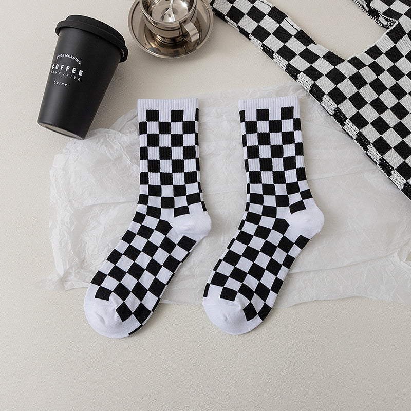 Light Cooked Mark 3 Pairs Of Checkerboard Socks Women